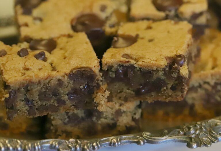 Chocolate Chip Cookie Bars